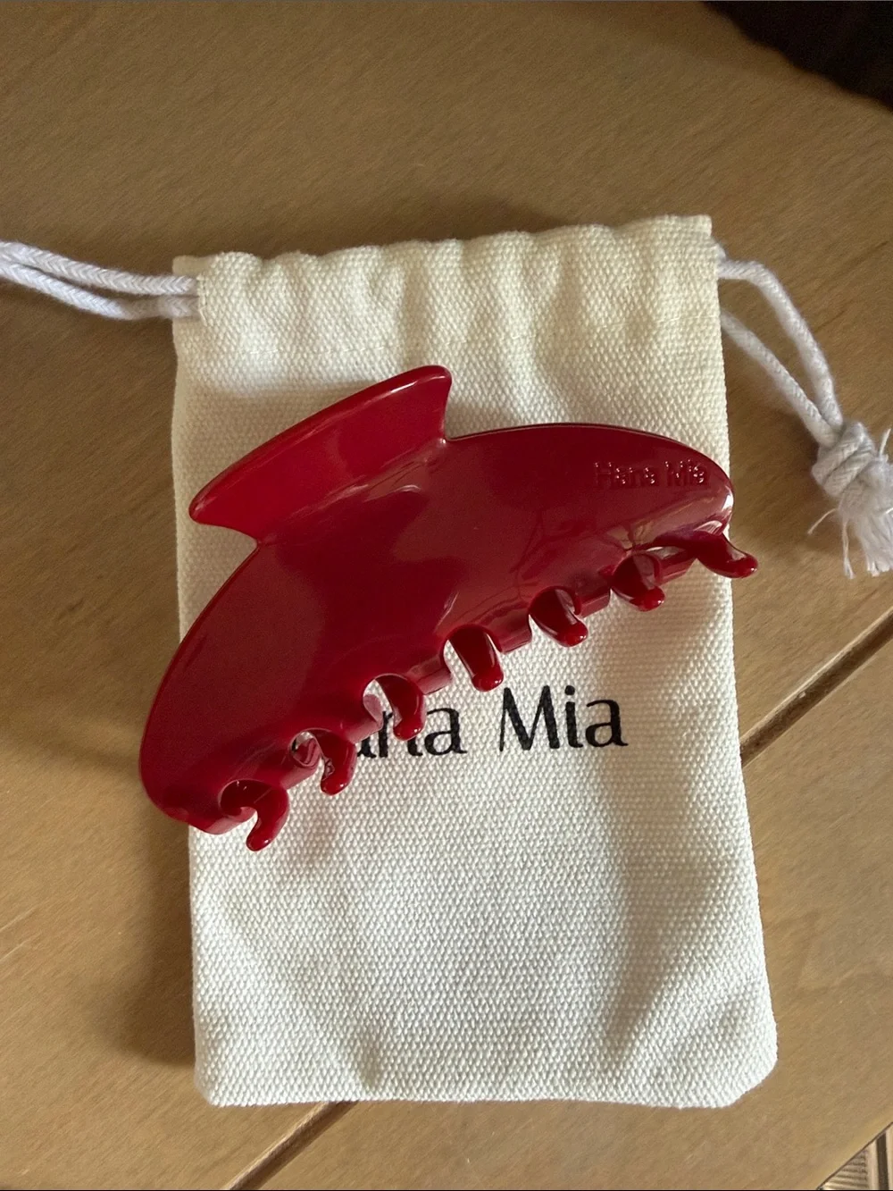 Hana Mia Large Claw Clip- Red
